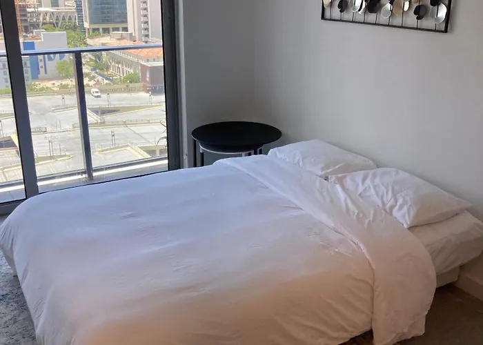 Brand New Modern 1 Bedroom Unit Downtown