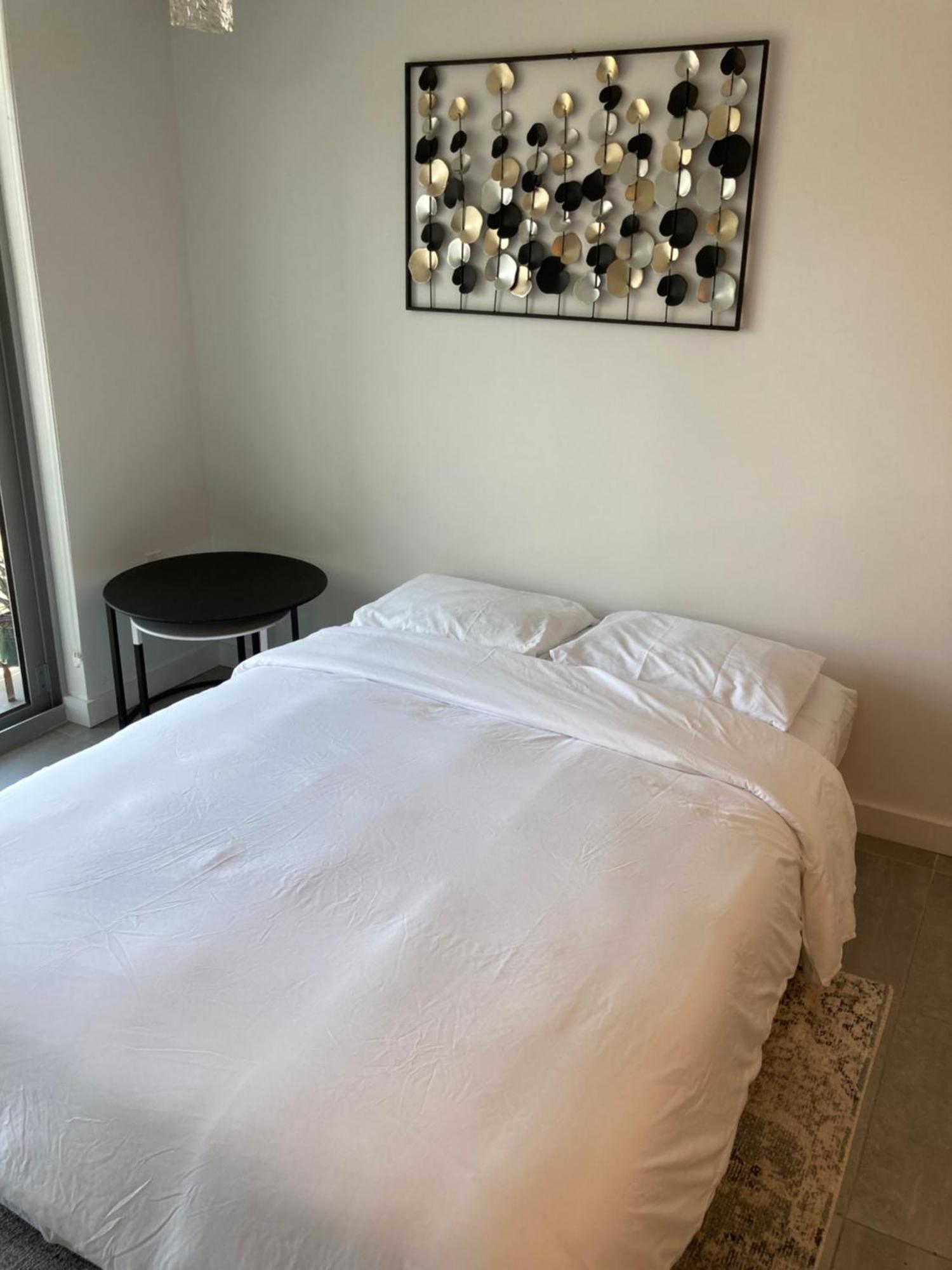 Appartamento Brand New Modern 1 Bedroom Unit Downtown