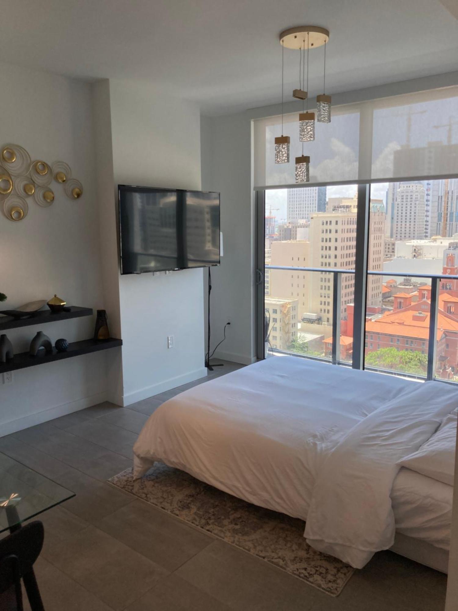Appartamento Brand New Modern 1 Bedroom Unit Downtown