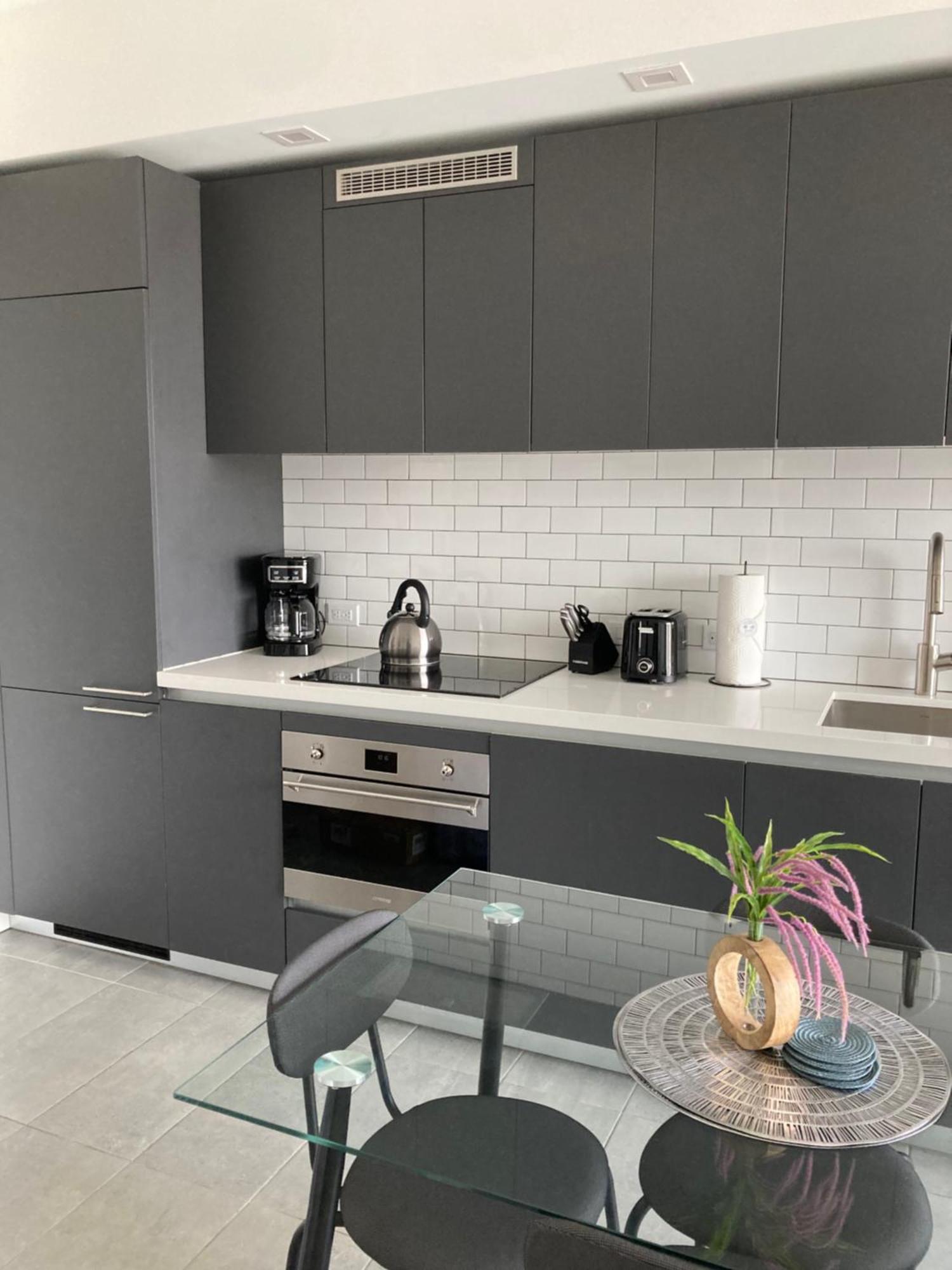 Appartamento Brand New Modern 1 Bedroom Unit Downtown