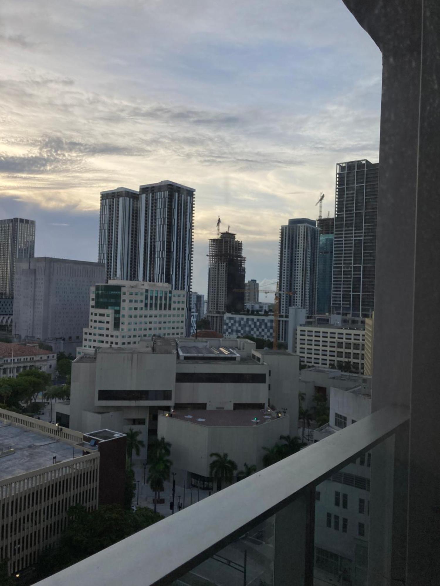 Appartamento Brand New Modern 1 Bedroom Unit Downtown *